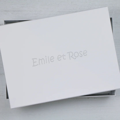 Emile et Rose Tatum White Unisex Baby Gift Set 1 month